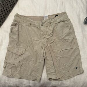 Columbia Womens Omni-Shield Advanced Repellency Shorts